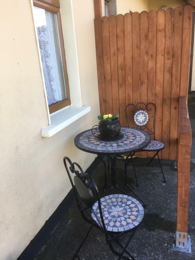 Baurleigh Studio Apartment P72F340 Lissaphooca Cross Roads Exterior photo